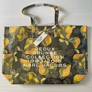 Marc Jacobs Redux Grunge Pear-Print Tote